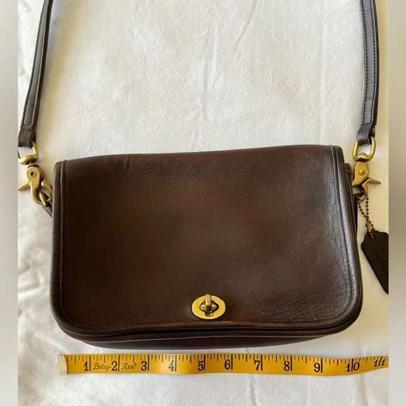 Vintage Coach Brown Leather Pocket Purse Shoulder Bag - Picture 11 of 14